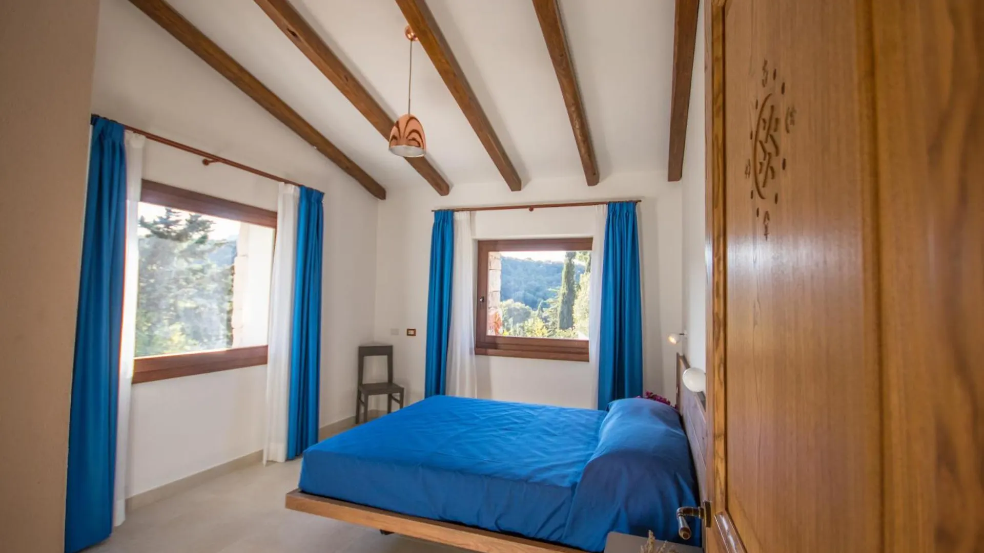 Corbezzolo Villa Capelvenere Dorgali